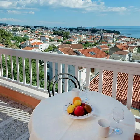 Putnik 3* Baška Voda