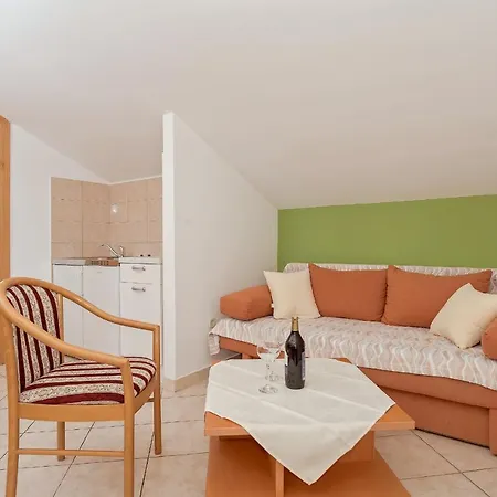 Putnik Aparthotel Baska Voda