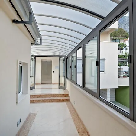 Putnik Aparthotel Baška Voda