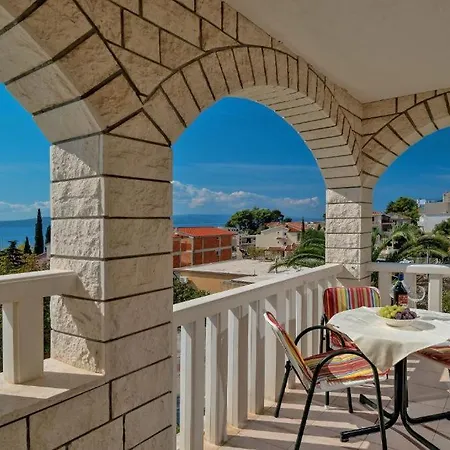 Putnik Aparthotel 3*