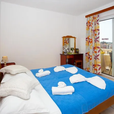 Putnik Apartmanhotel 3*