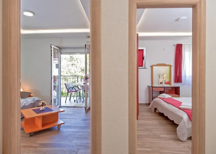 Putnik 3* Baška Voda