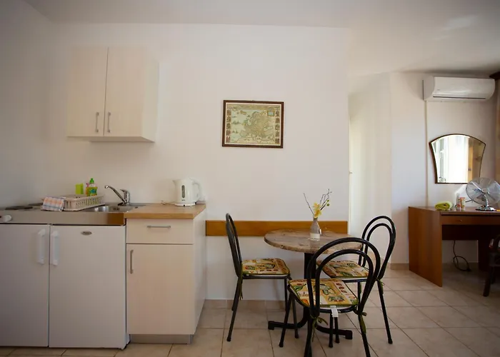 Putnik Apart Otel 3*